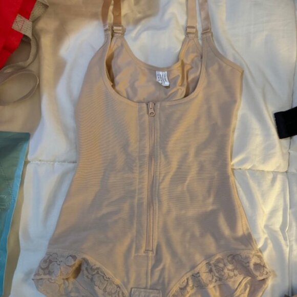 Compression Shapewear - Picture 7 of 9